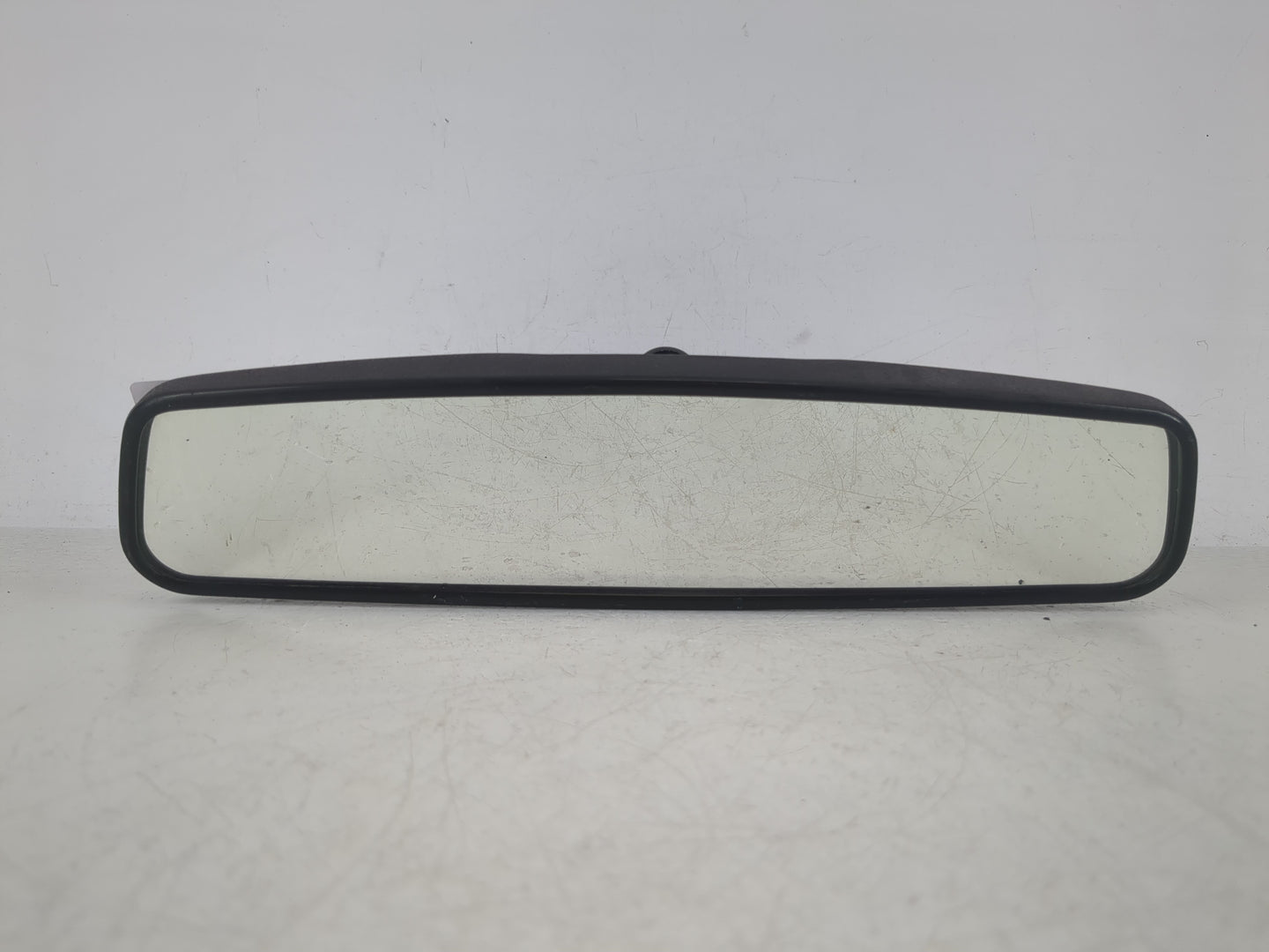 2002 Suzuki Xl-7 Interior Rear View Mirror Replacement OEM P/N:E8011083 Fits OEM Used Auto Parts - Oemusedautoparts1.com