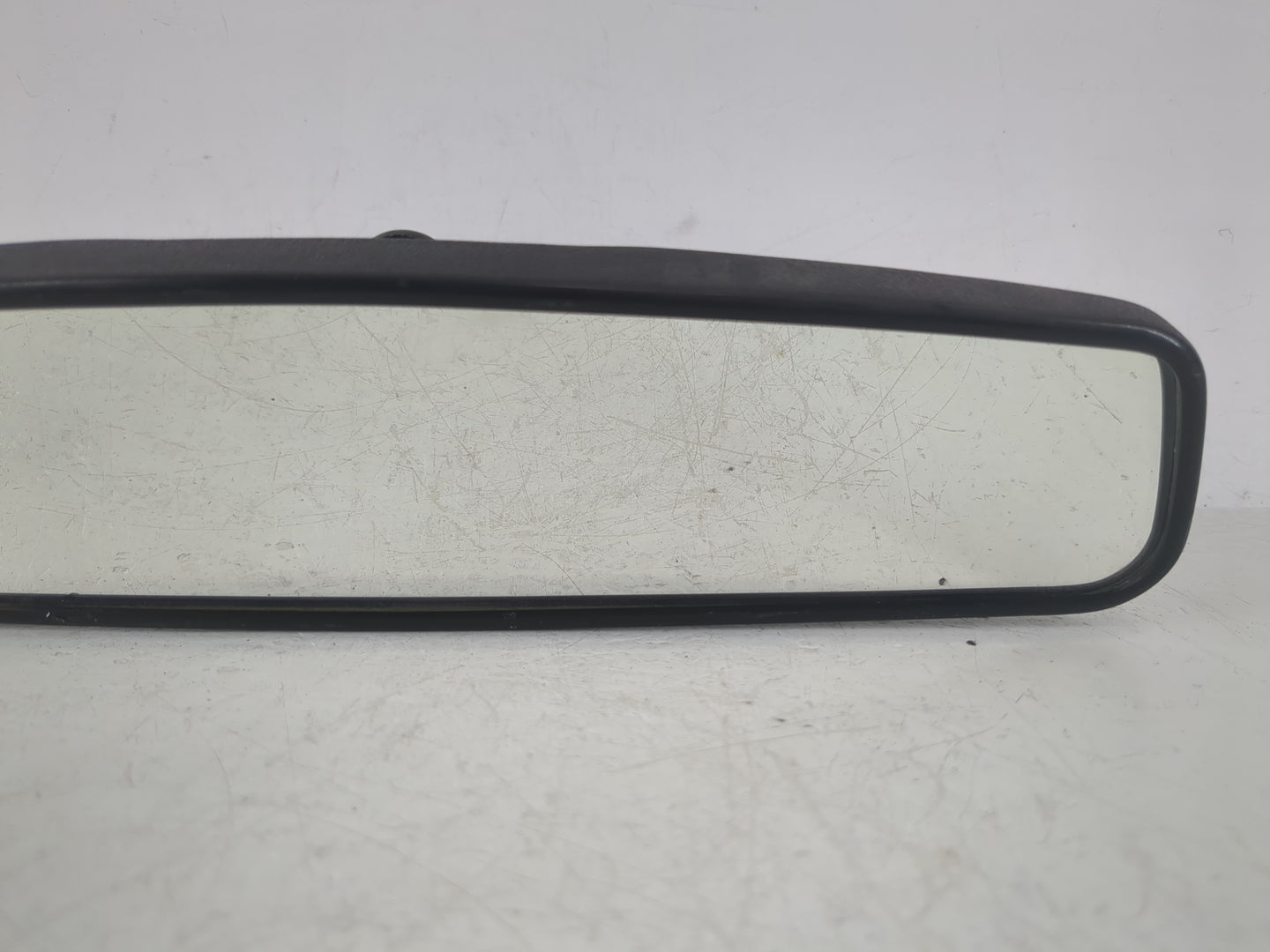 2002 Suzuki Xl-7 Interior Rear View Mirror Replacement OEM P/N:E8011083 Fits OEM Used Auto Parts - Oemusedautoparts1.com