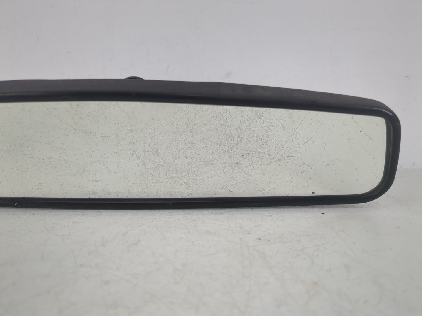 2002 Suzuki Xl-7 Interior Rear View Mirror Replacement OEM P/N:E8011083 Fits OEM Used Auto Parts - Oemusedautoparts1.com