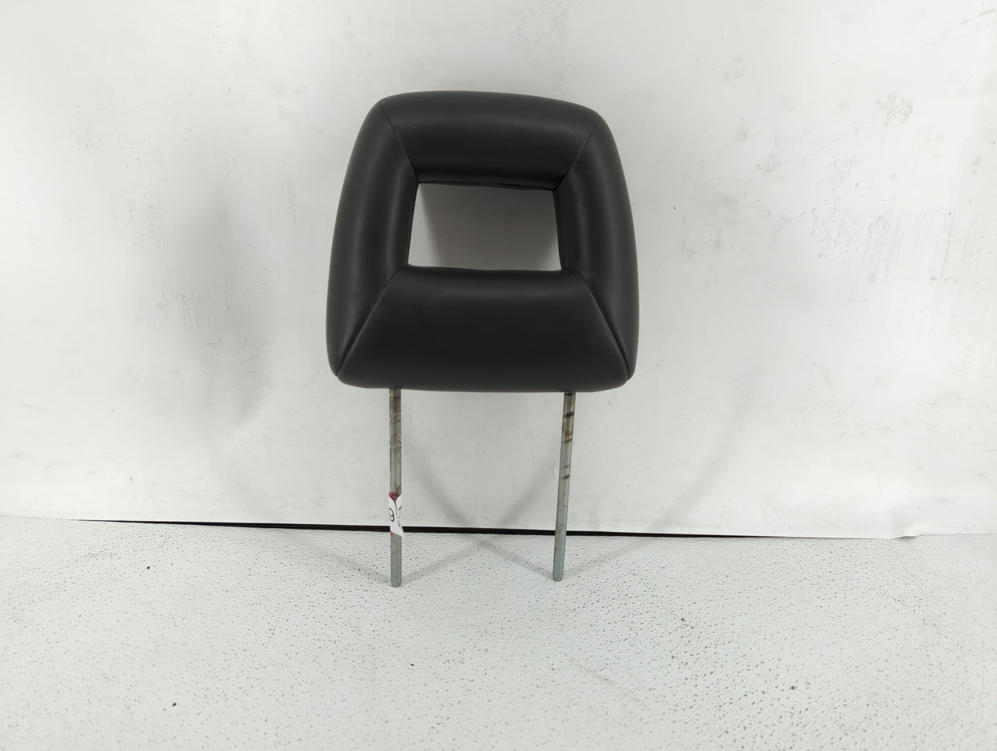 2002 Suzuki Xl-7 Headrest Head Rest Rear Seat Black - Oemusedautoparts1.com