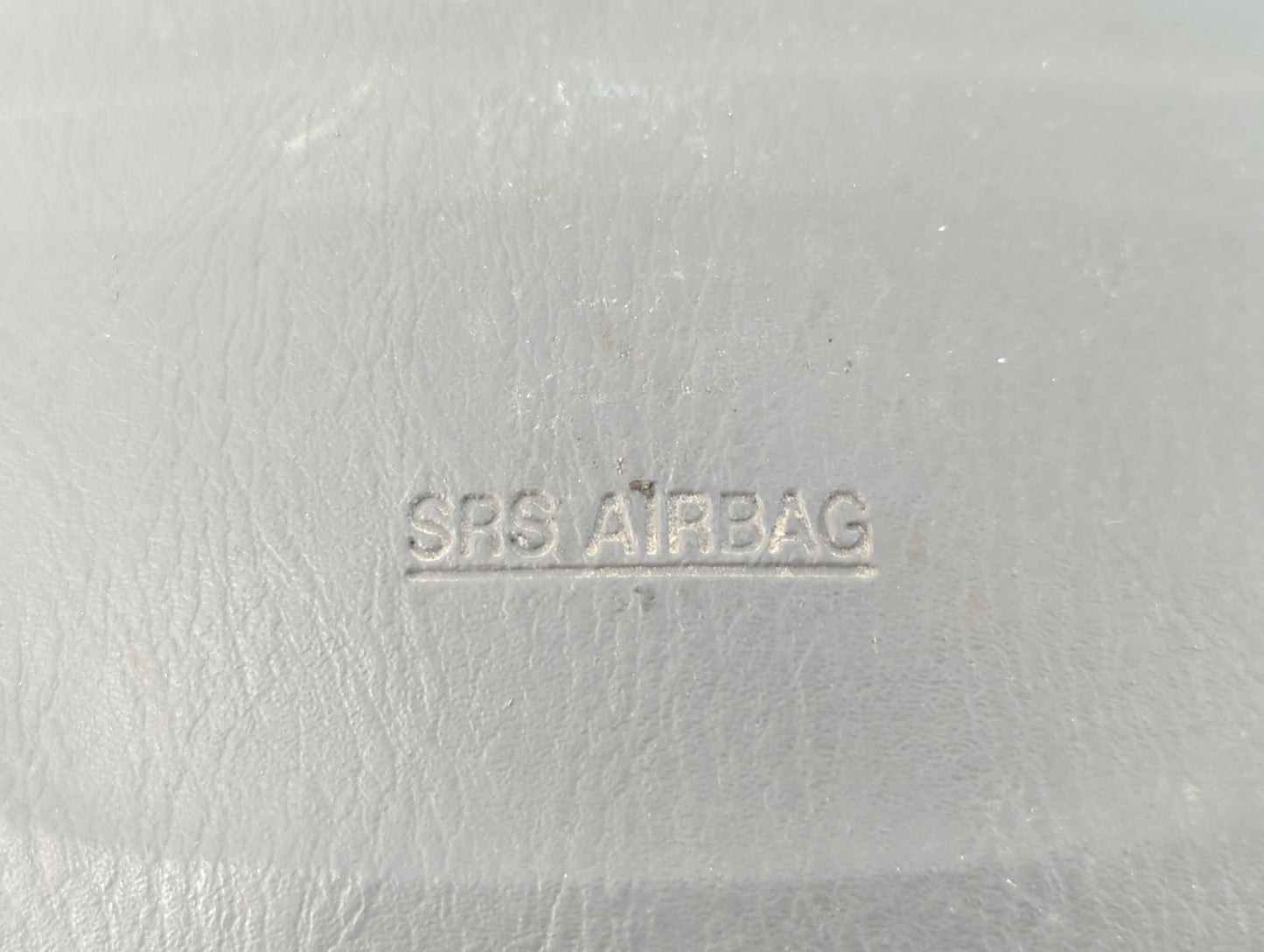 2002 Suzuki Xl-7 Air Bag Driver Left Knee OEM P/N:48150-52D00 Fits OEM Used Auto Parts - Oemusedautoparts1.com