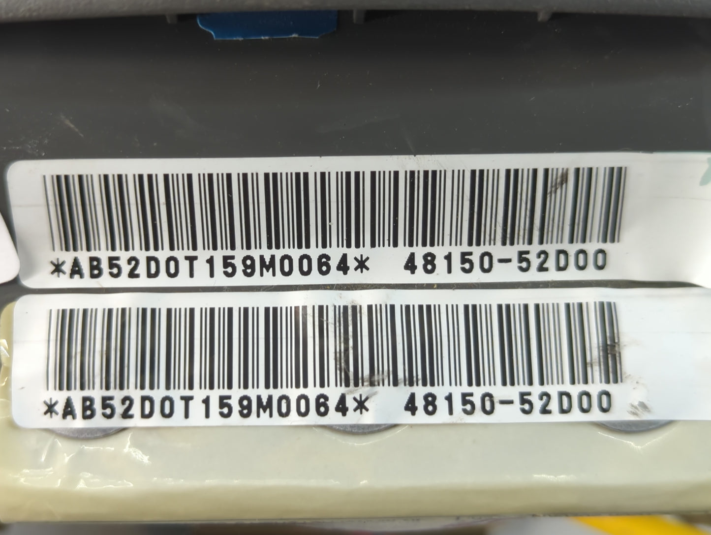 2002 Suzuki Xl-7 Air Bag Driver Left Knee OEM P/N:48150-52D00 Fits OEM Used Auto Parts - Oemusedautoparts1.com