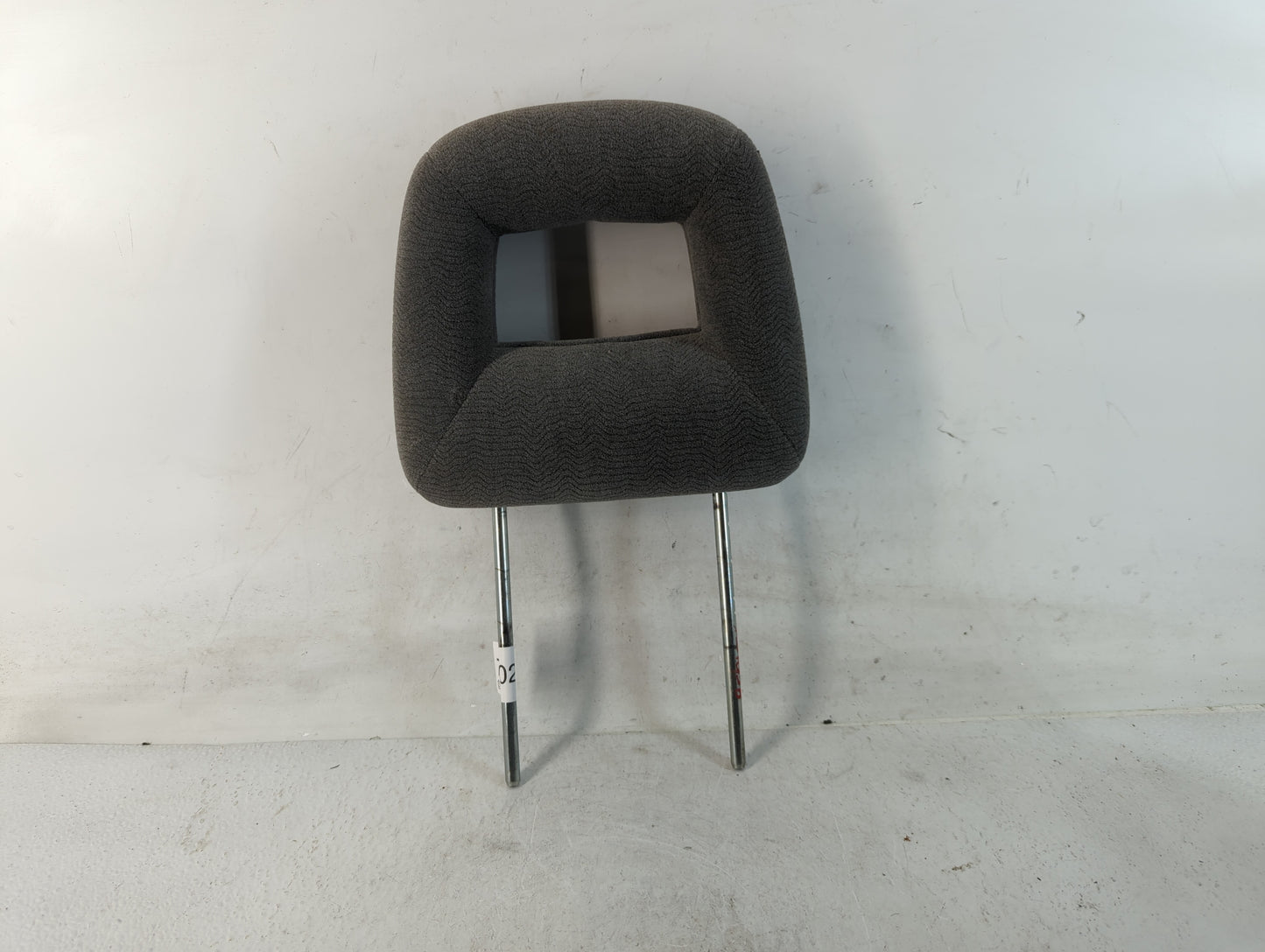 2002 Suzuki Xl-7 Headrest Head Rest Front Driver Passenger Seat Fits OEM Used Auto Parts - Oemusedautoparts1.com