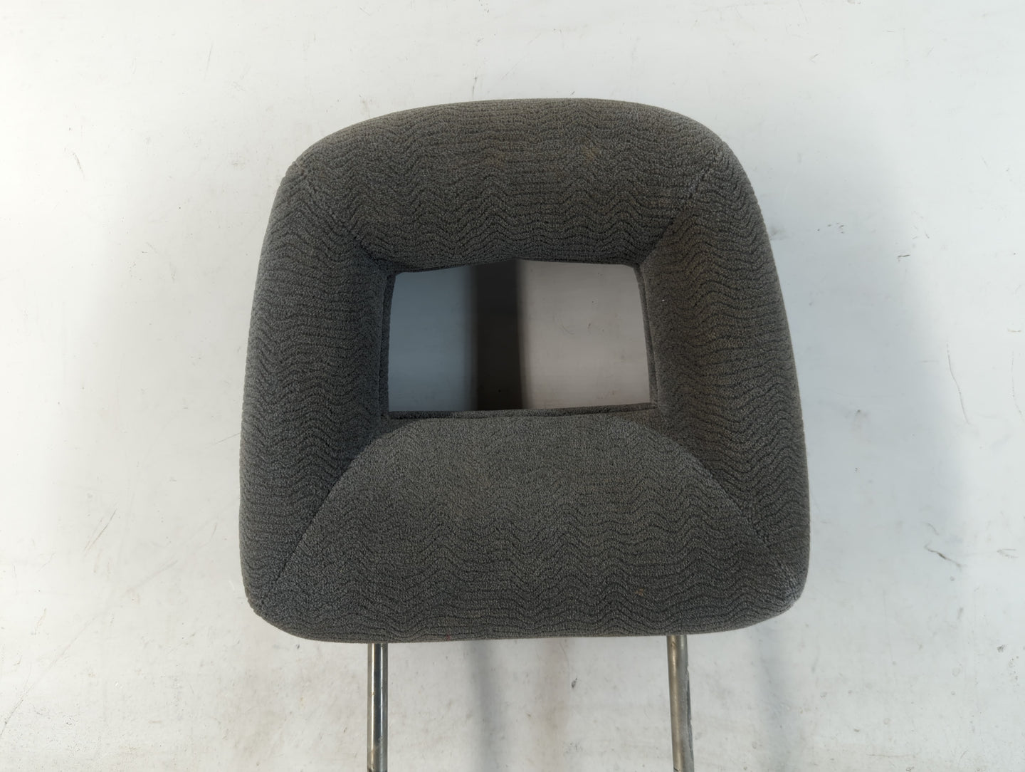 2002 Suzuki Xl-7 Headrest Head Rest Front Driver Passenger Seat Fits OEM Used Auto Parts - Oemusedautoparts1.com