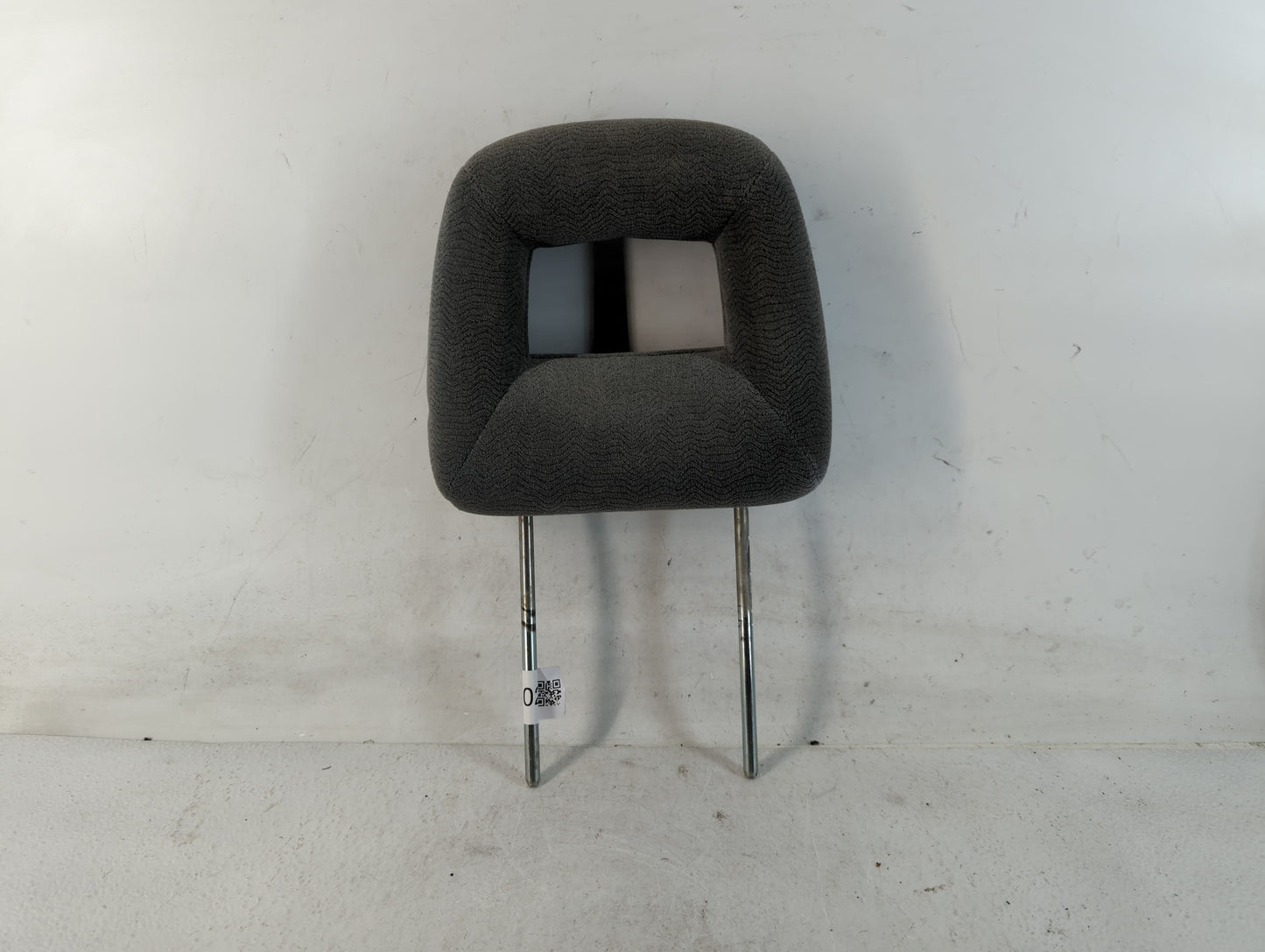 2002 Suzuki Xl-7 Headrest Head Rest Front Driver Passenger Seat Fits OEM Used Auto Parts - Oemusedautoparts1.com