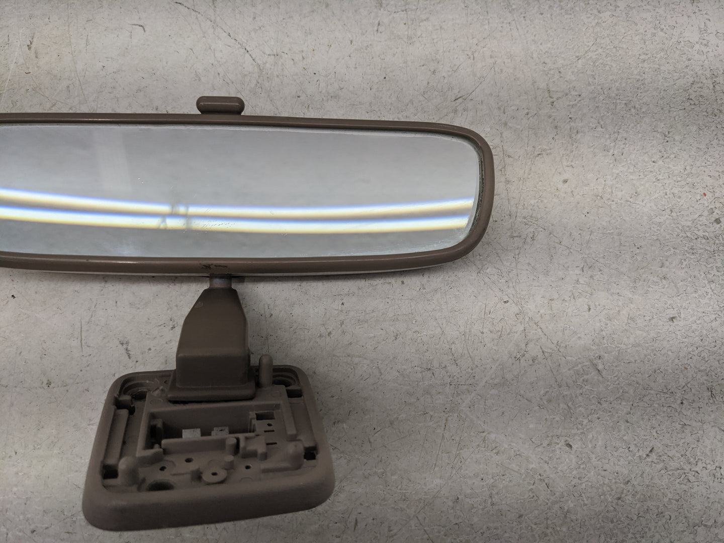 2002 Toyota 4runner Interior Rear View Mirror Replacement OEM P/N:8086 02*634, 00634 Fits OEM Used Auto Parts - Oemusedautop