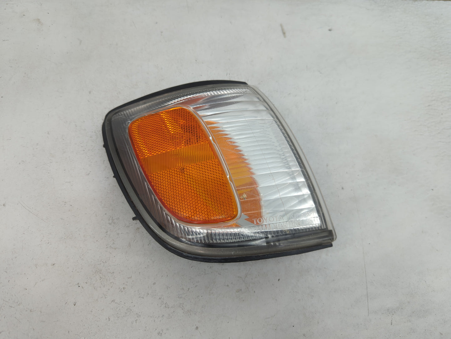 1999-2002 Toyota 4runner Passenger Right Oem Front Light Lamp Clear - Oemusedautoparts1.com