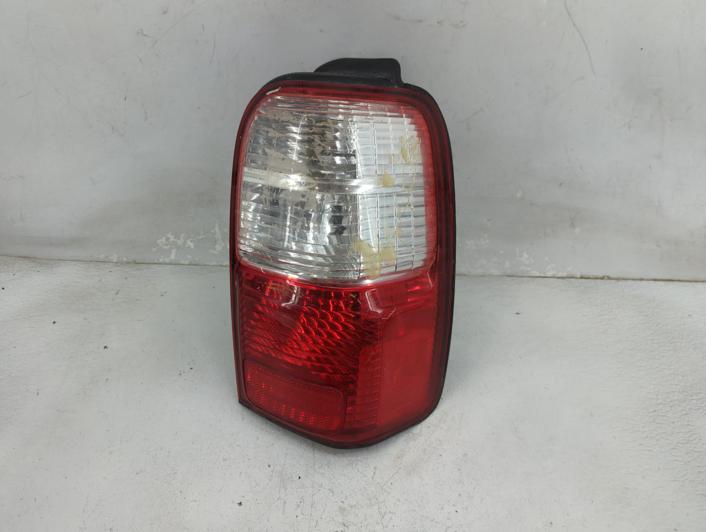 2002 Toyota 4runner Tail Light Assembly Passenger Right OEM P/N:WY21W Fits OEM Used Auto Parts - Oemusedautoparts1.com