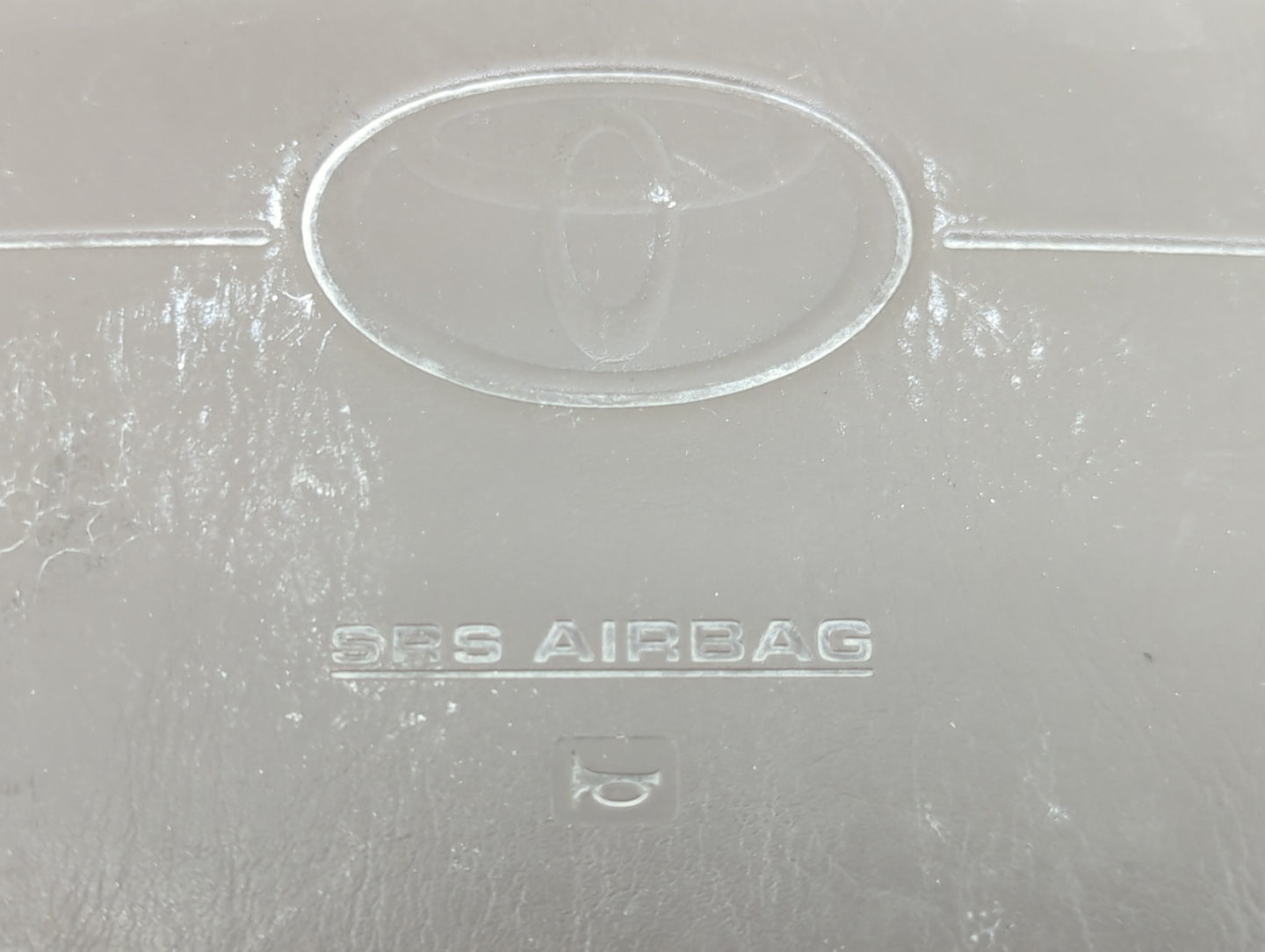 2001-2002 Toyota 4runner Air Bag Driver Left Steering Wheel Mounted - Oemusedautoparts1.com