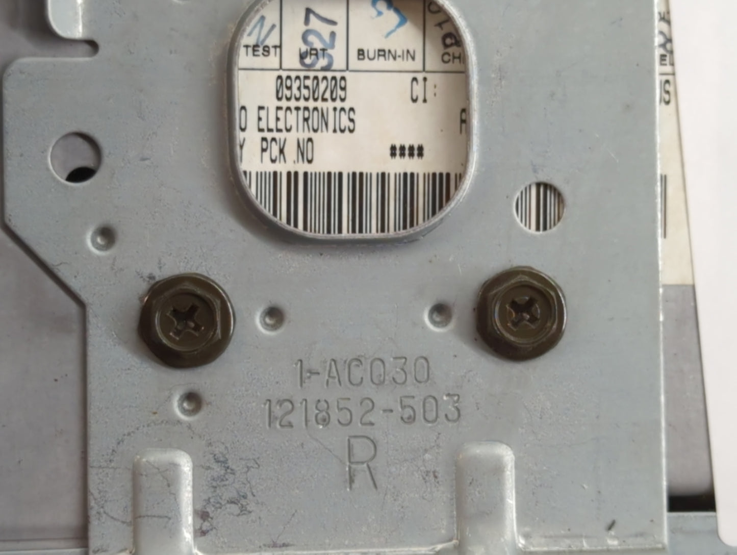 2000-2004 Toyota Avalon Radio AM FM Cd Player Receiver Replacement P/N:09350209 Fits Fits 2000 2001 2002 2003 2004 OEM Used 