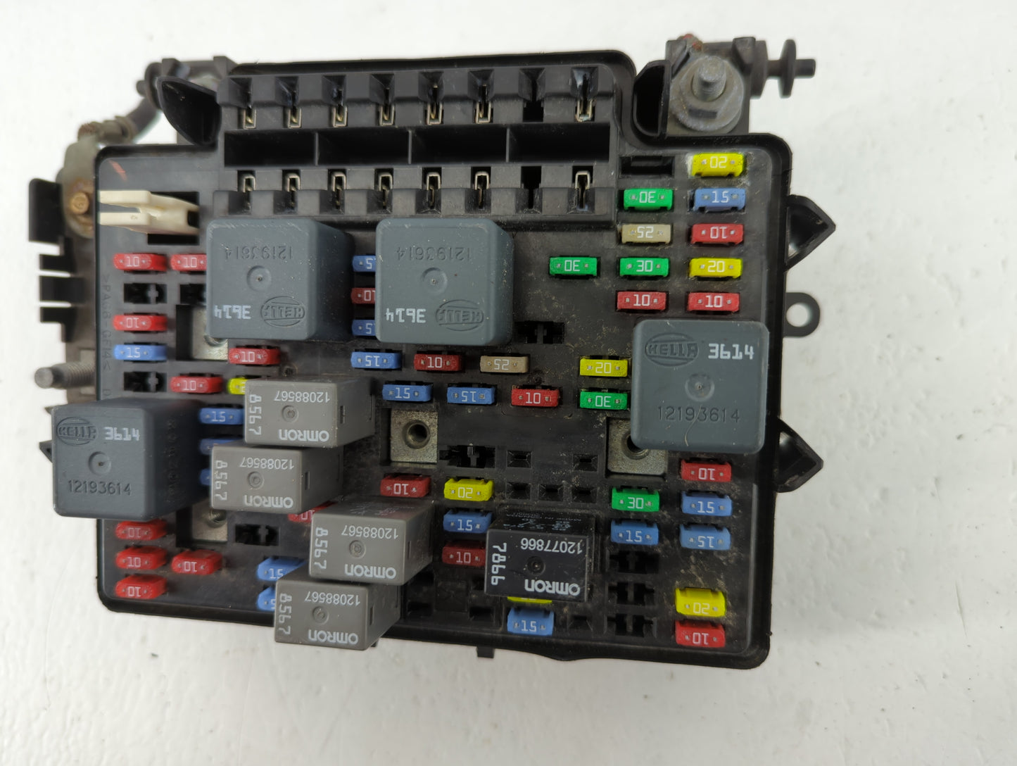 2002 Toyota Avalon Fusebox Fuse Box Panel Relay Module P/N:15328806-05 Fits OEM Used Auto Parts - Oemusedautoparts1.com