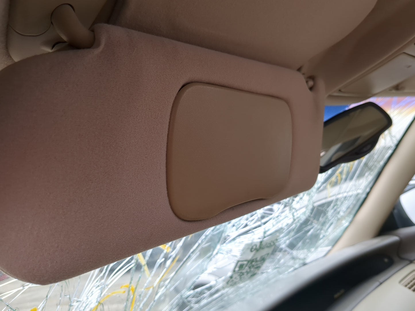 2002-2004 Toyota Avalon Sun Visor Shade Replacement Driver Left Mirror Fits Fits 2002 2003 2004 OEM Used Auto Parts - Oemuse