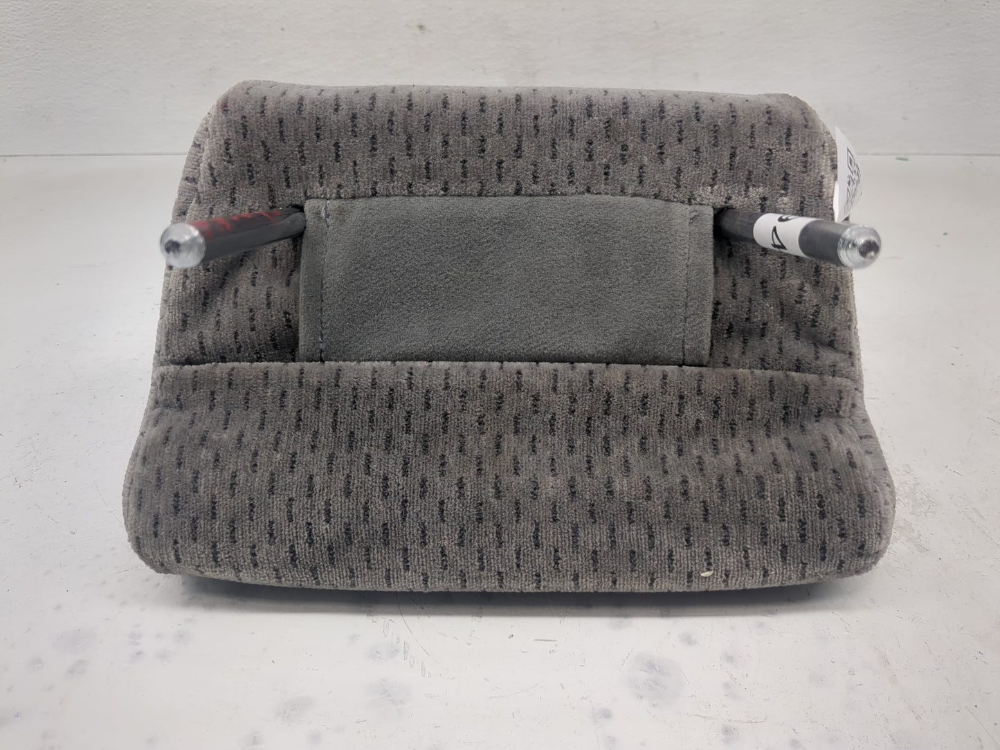 2002 Toyota Camry Headrest Head Rest Rear Center Seat Fits OEM Used Auto Parts - Oemusedautoparts1.com