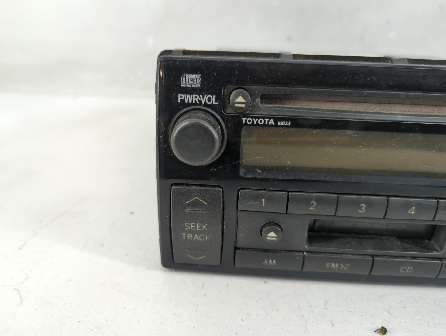 2002 Toyota Camry Radio AM FM Cd Player Receiver Replacement P/N:86120-AA040 Fits OEM Used Auto Parts - Oemusedautoparts1.co