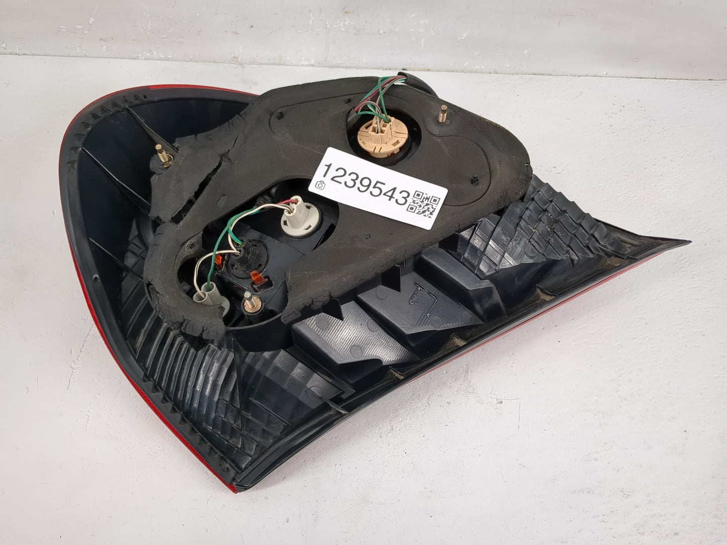 2002 Toyota Camry Tail Light Assembly Driver Left OEM Fits OEM Used Auto Parts - Oemusedautoparts1.com