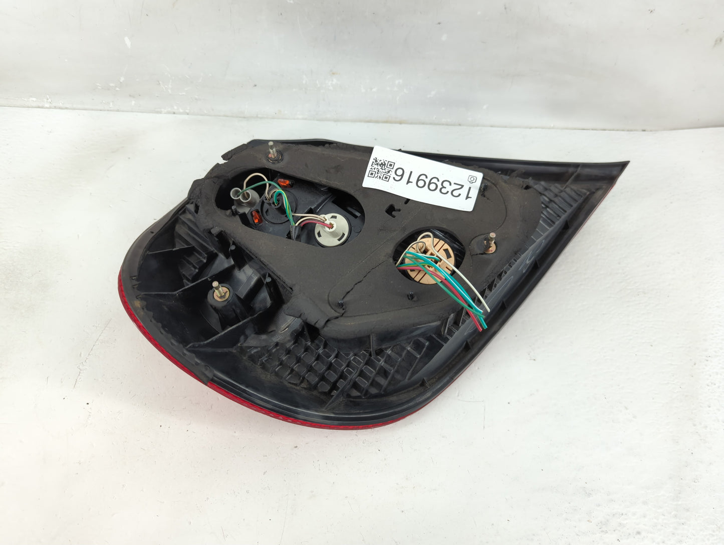 2002 Toyota Camry Tail Light Assembly Passenger Right OEM Fits OEM Used Auto Parts - Oemusedautoparts1.com