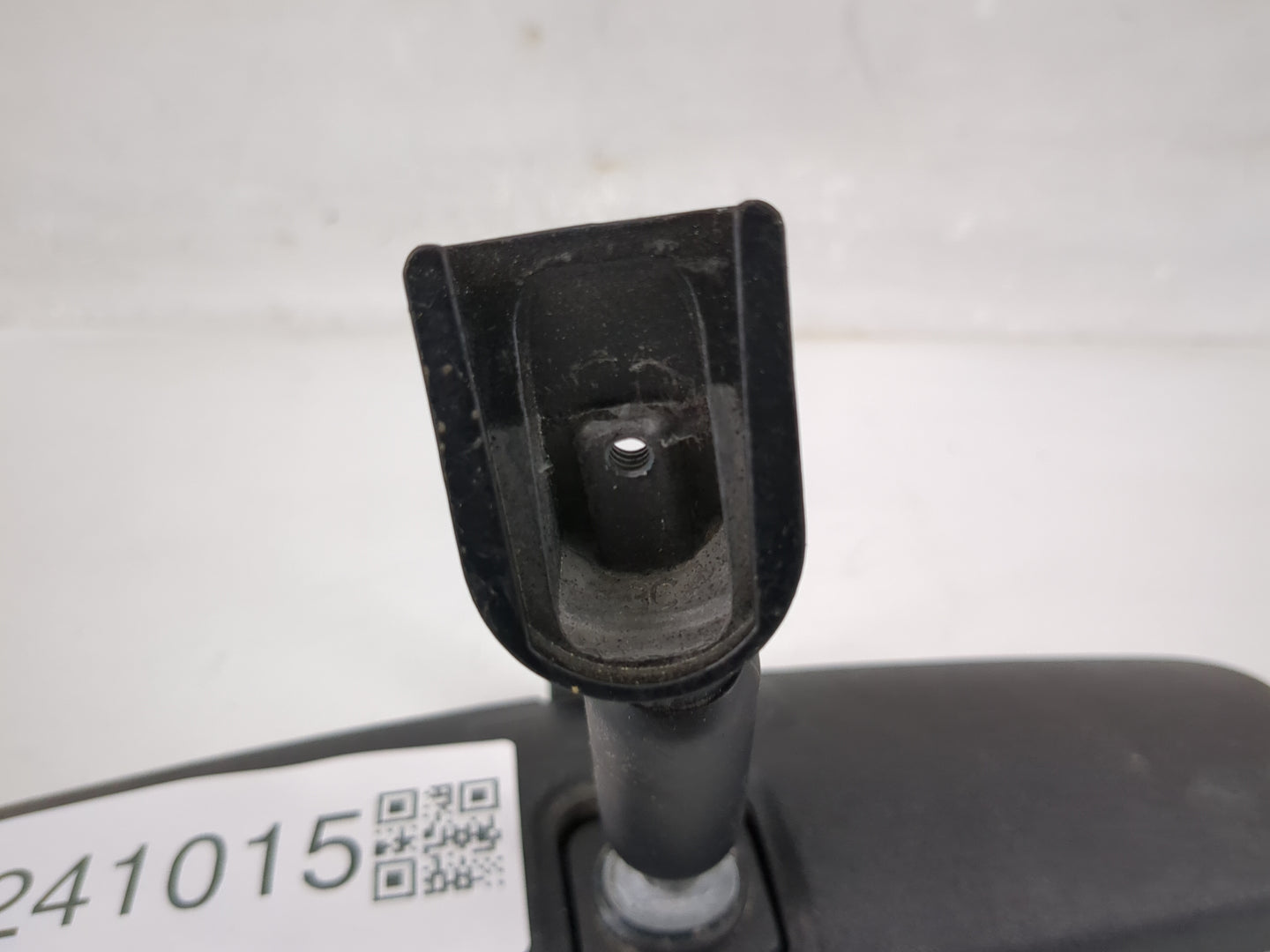 2001-2006 Toyota Camry Interior Rear View Mirror Replacement OEM P/N:E8011681 Fits OEM Used Auto Parts - Oemusedautoparts1.c