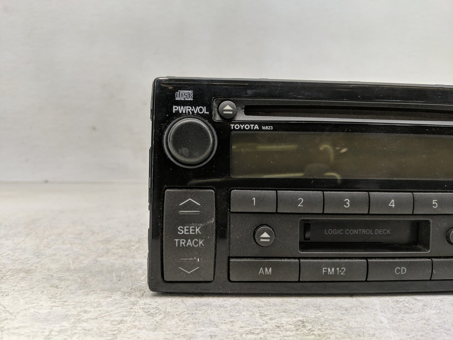 2002-2004 Toyota Camry Radio AM FM Cd Player Receiver Replacement P/N:86120-AA040 Fits Fits 2002 2003 2004 OEM Used Auto Par