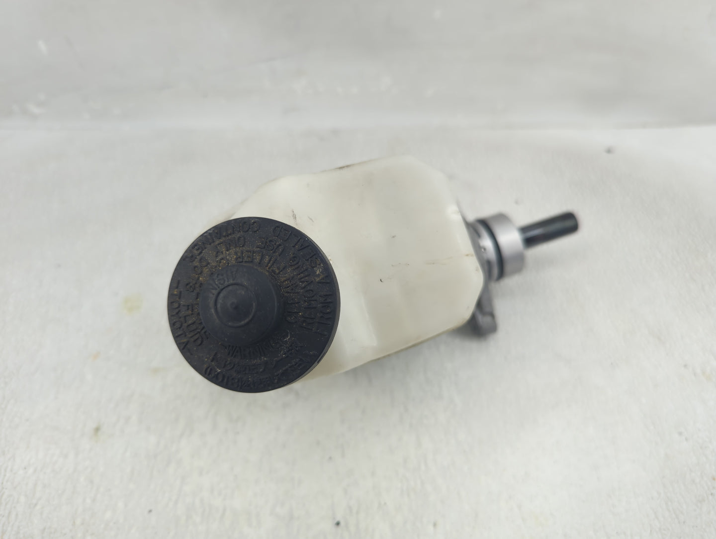2002-2006 Toyota Camry Brake Master Cylinder 1290512 - Oemusedautoparts1.com