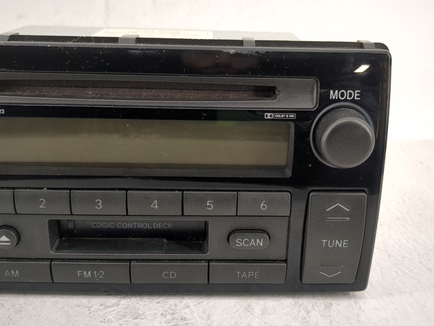 2002-2004 Toyota Camry Radio AM FM Cd Player Receiver Replacement P/N:86120-AA040 Fits Fits 2002 2003 2004 OEM Used Auto Par