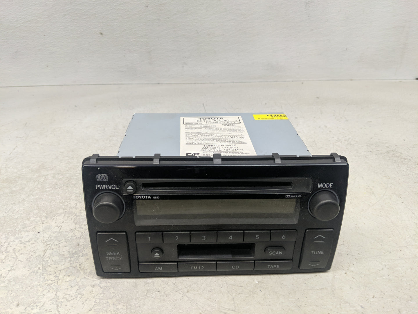 2002-2004 Toyota Camry Radio AM FM Cd Player Receiver Replacement P/N:86120-AA040 Fits Fits 2002 2003 2004 OEM Used Auto Par