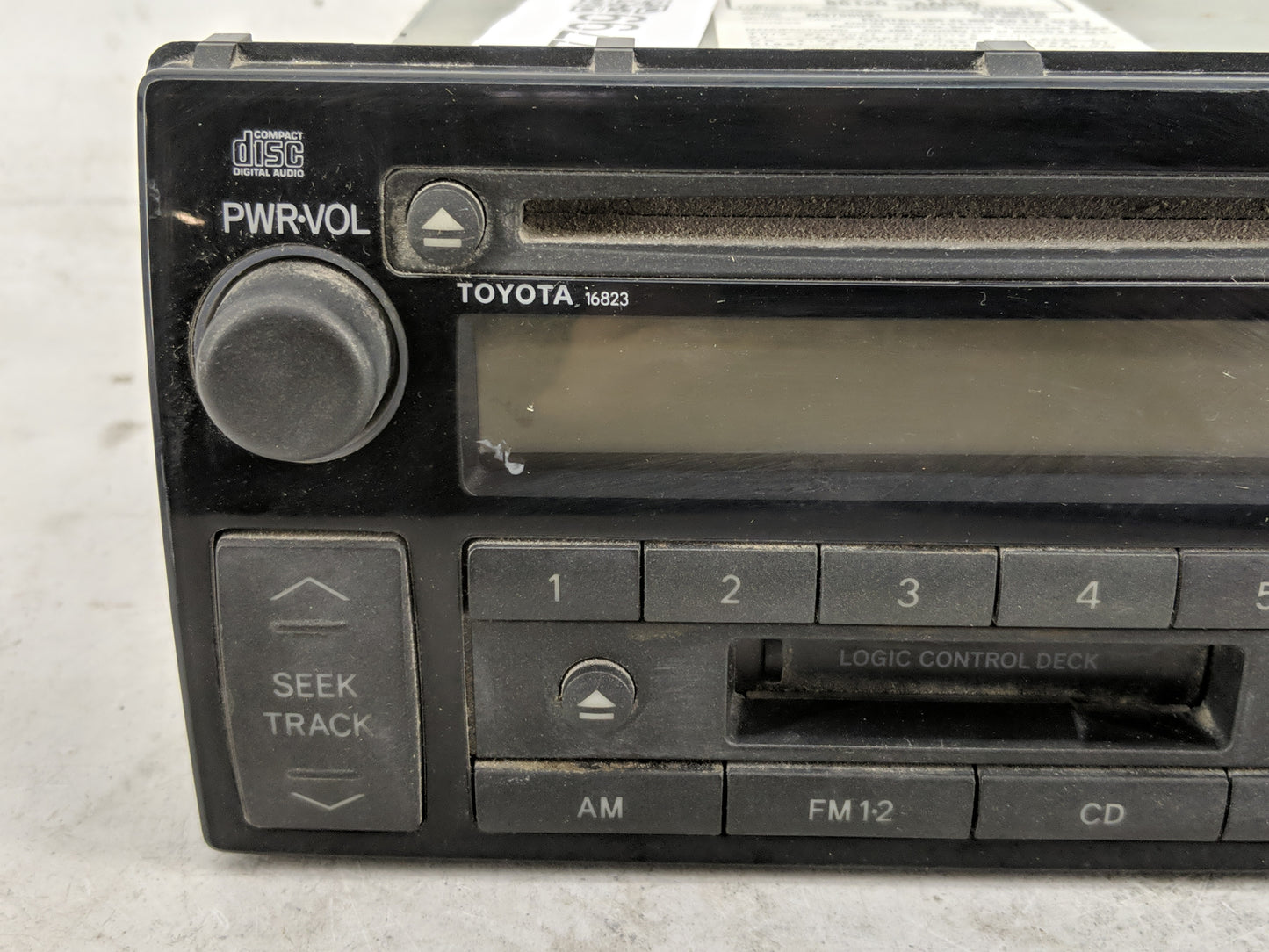 2002-2004 Toyota Camry Radio AM FM Cd Player Receiver Replacement P/N:86120-AA040 Fits Fits 2002 2003 2004 OEM Used Auto Par