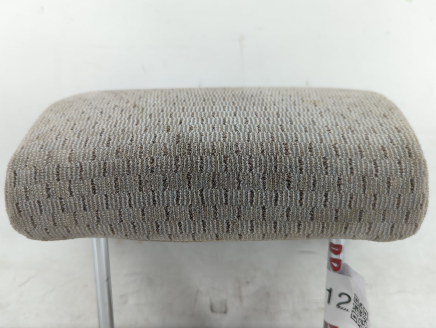 2002-2003 Toyota Camry Headrest Head Rest Rear Center Seat Fits Fits 2002 2003 OEM Used Auto Parts - Oemusedautoparts1.com