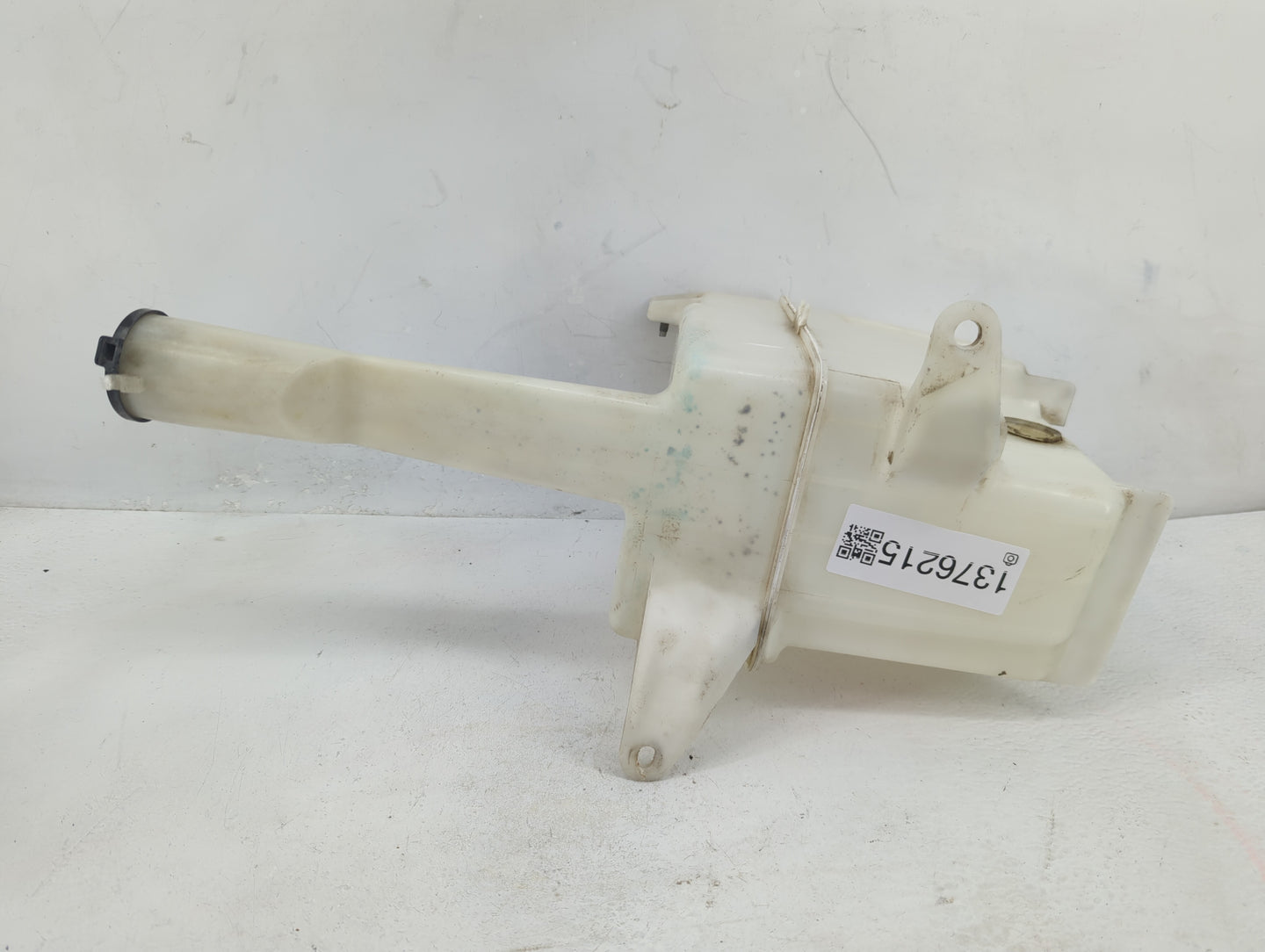 2002-2006 Toyota Camry Windshield Washer Fluid Reservoir Bottle 1376215 - Oemusedautoparts1.com