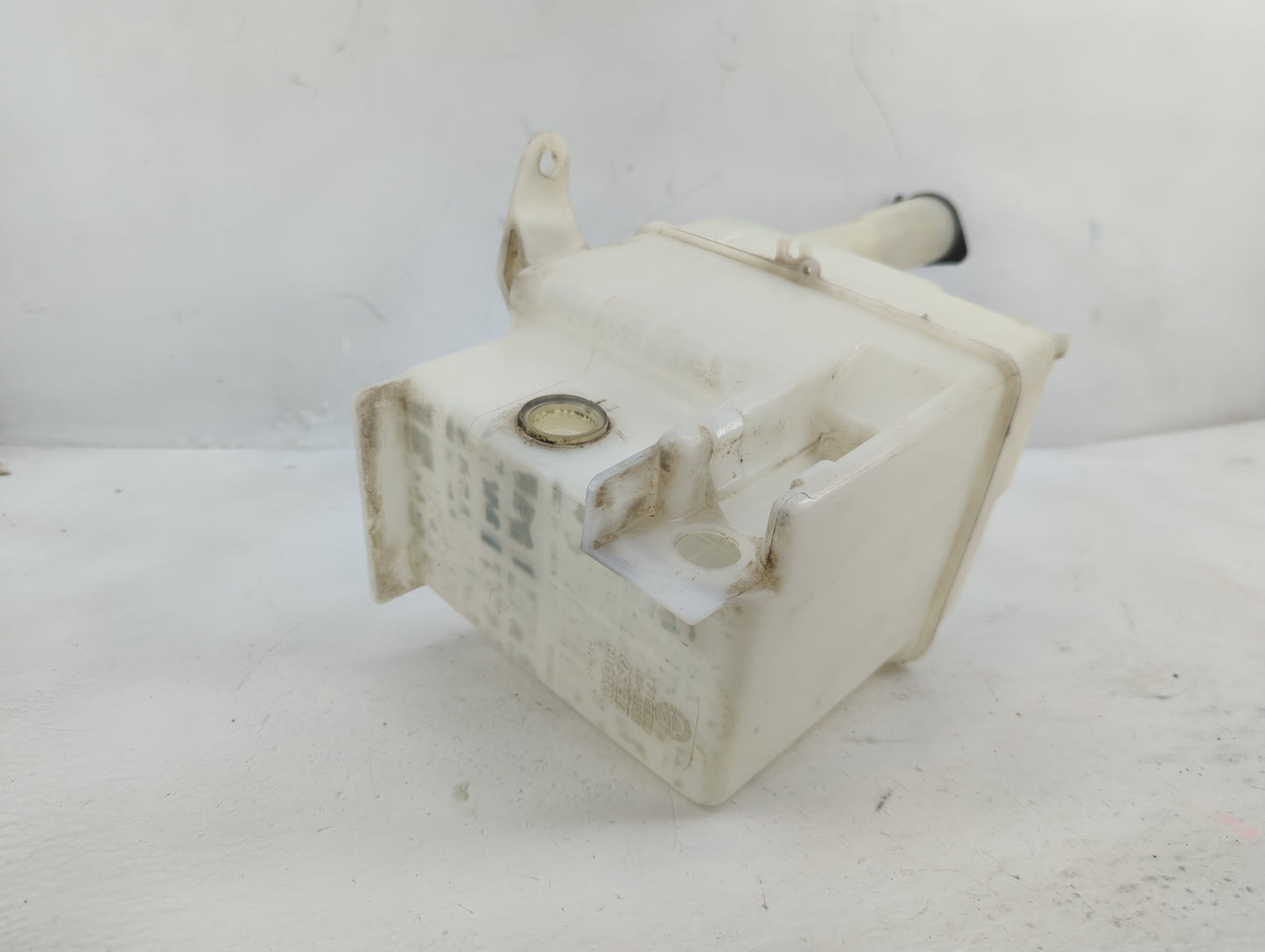 2002-2006 Toyota Camry Windshield Washer Fluid Reservoir Bottle 1376215 - Oemusedautoparts1.com