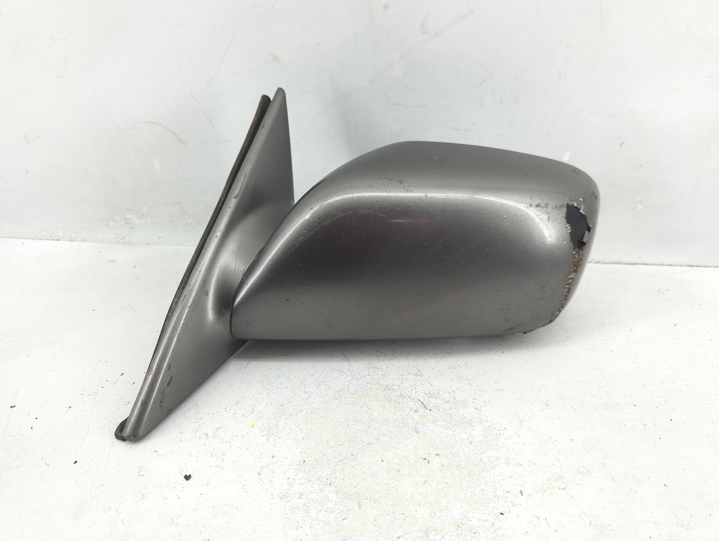 2002-2006 Toyota Camry Driver Side View Mirror - Left Door Mirror OEM Used - Oemusedautoparts1.com