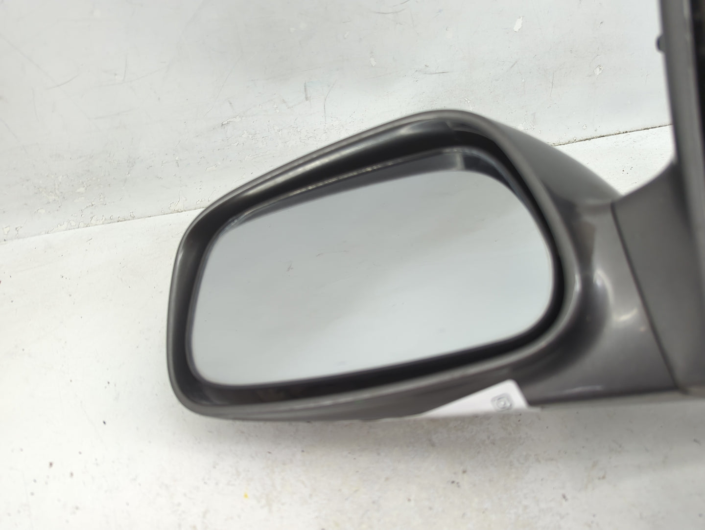 2002-2006 Toyota Camry Driver Side View Mirror - Left Door Mirror OEM Used - Oemusedautoparts1.com