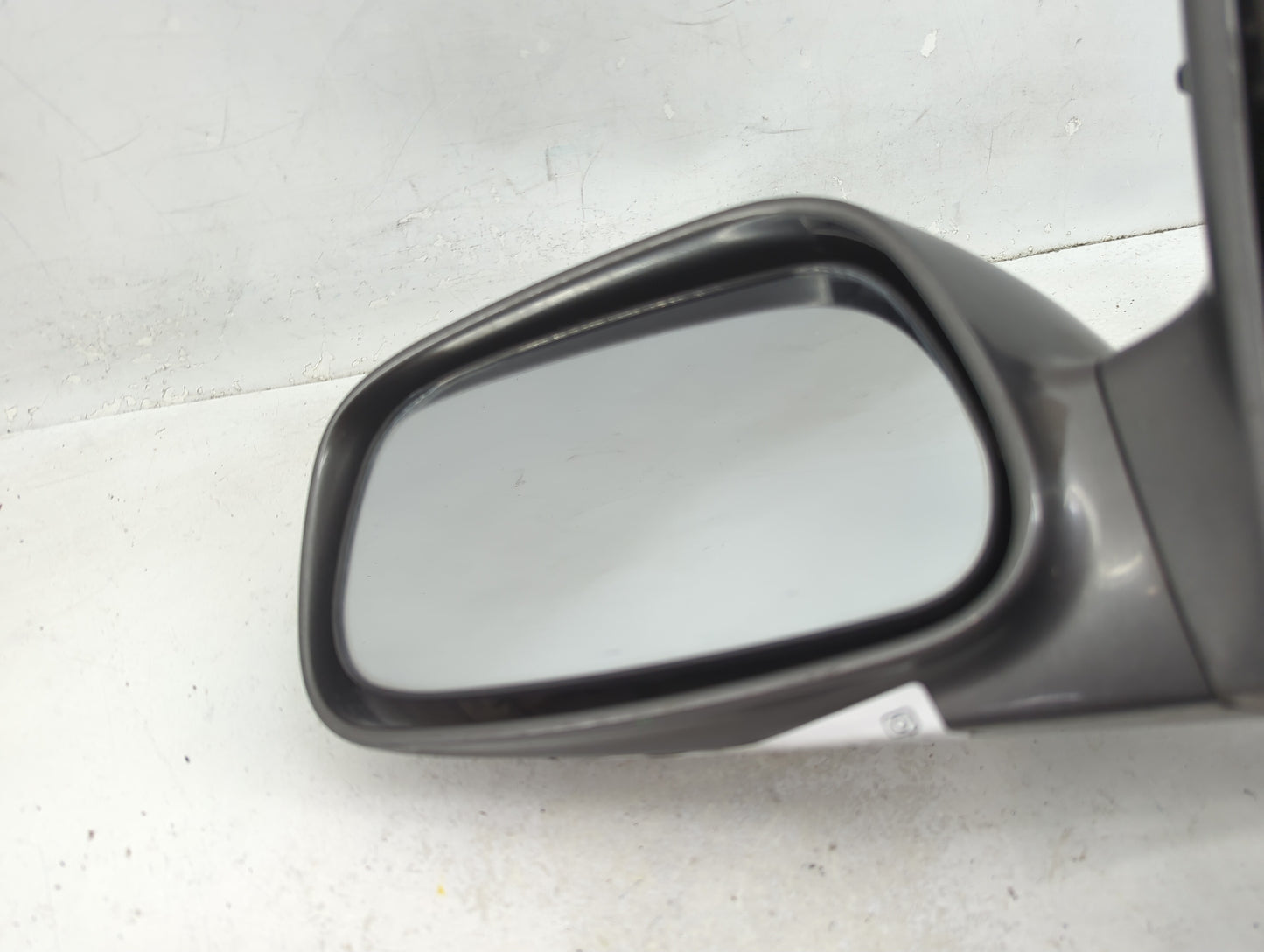 2002-2006 Toyota Camry Driver Side View Mirror - Left Door Mirror OEM Used - Oemusedautoparts1.com