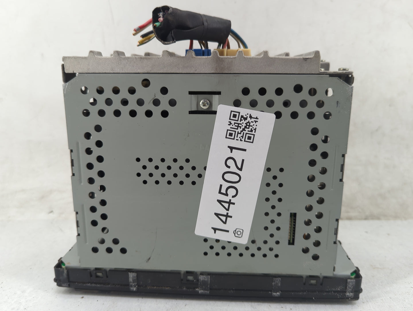 2002-2004 Toyota Camry Radio AM FM Cd Player Receiver Replacement P/N:86120-AA040 122000-3210A101 Fits Fits 2002 2003 2004 O