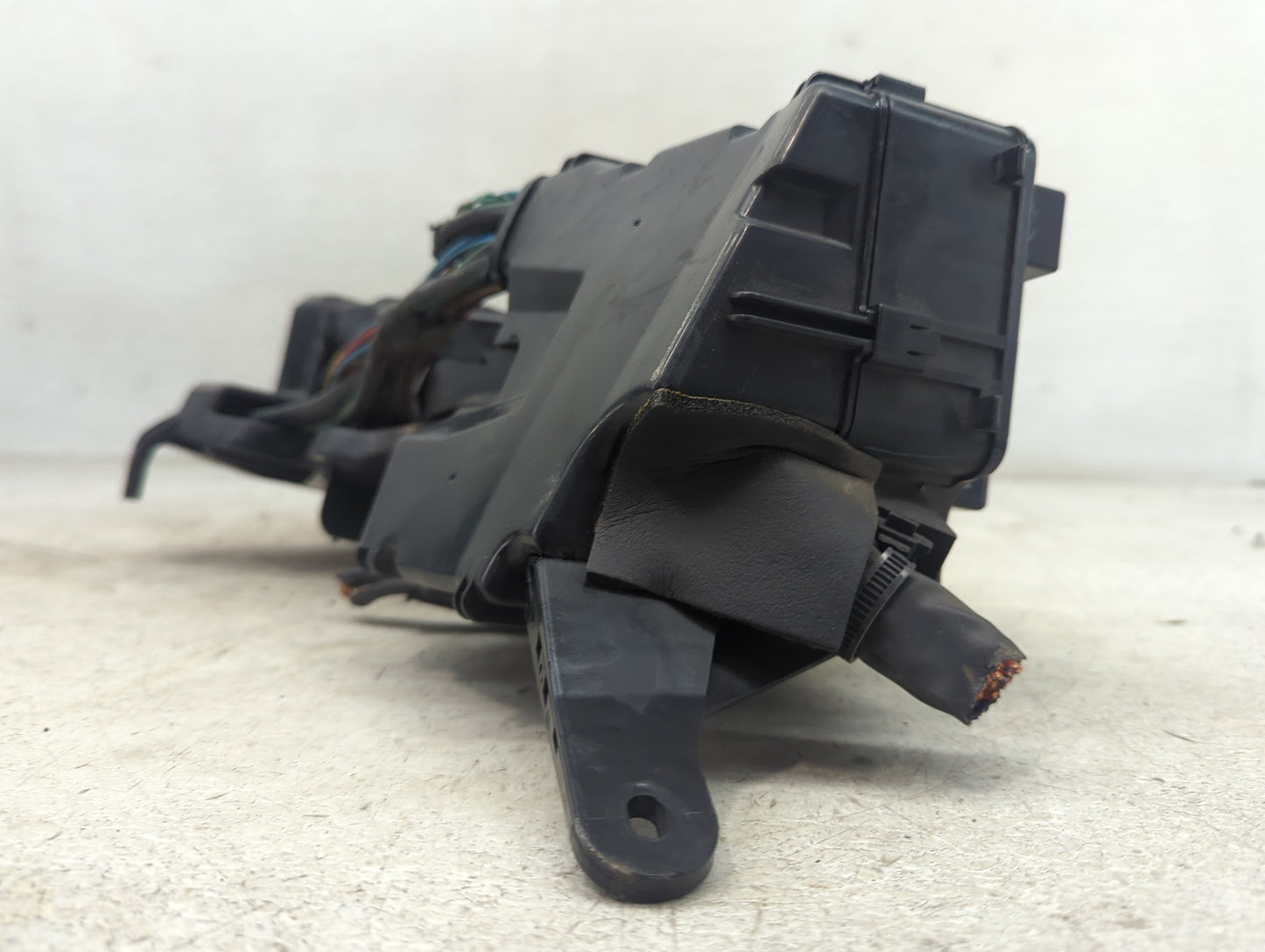 2002 Toyota Camry Fusebox Fuse Box Panel Relay Module Fits OEM Used Auto Parts - Oemusedautoparts1.com