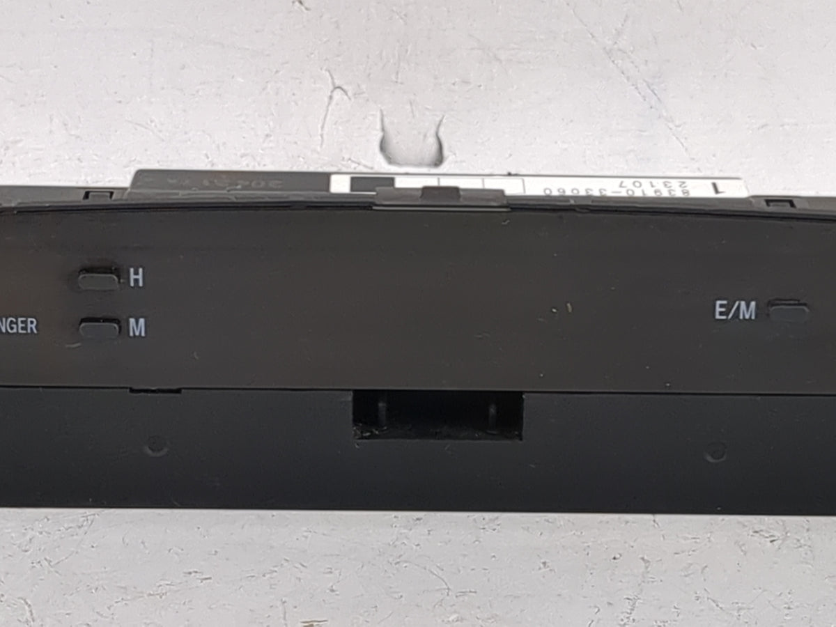 2002 Toyota Camry Digitial Dash Clock P/N:83910-33060 Fits OEM Used Auto Parts - Oemusedautoparts1.com