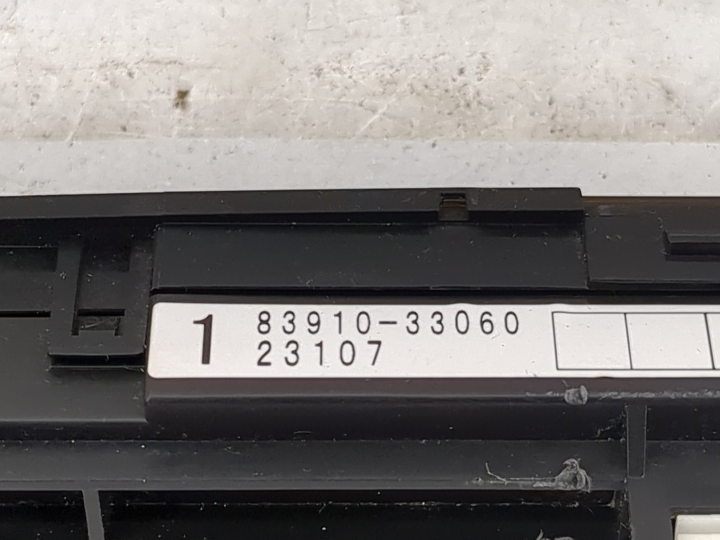 2002 Toyota Camry Digitial Dash Clock P/N:83910-33060 Fits OEM Used Auto Parts - Oemusedautoparts1.com