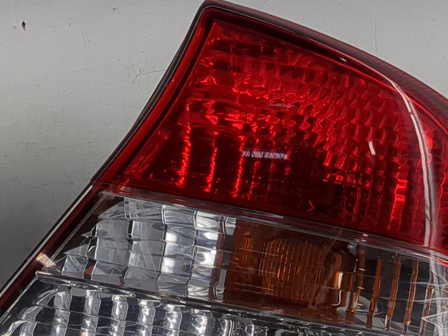 2002-2004 Toyota Camry Tail Light Assembly Passenger Right OEM Fits Fits 2002 2003 2004 OEM Used Auto Parts - Oemusedautopar