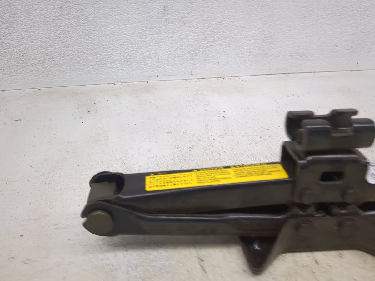 2002 Toyota Camry Spare Scissor Car Jack - Oemusedautoparts1.com
