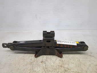 compare product 2002 Toyota Camry Spare Scissor Car Jack 1513356