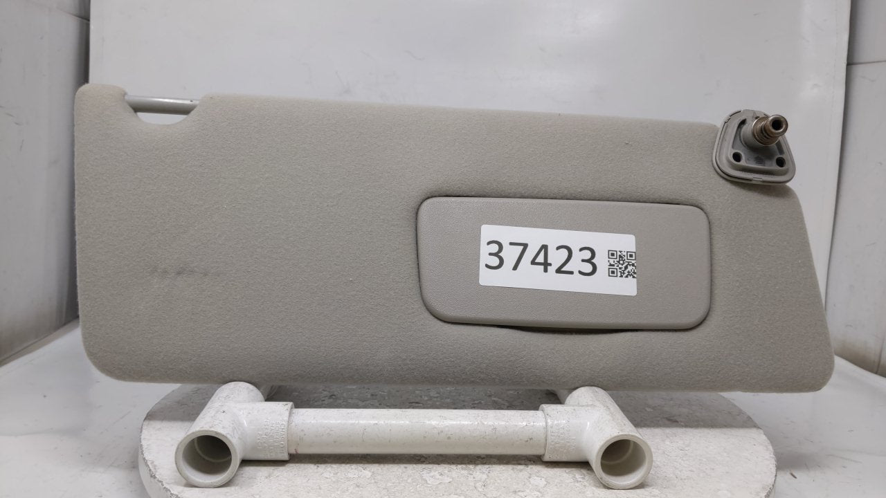 2002 Toyota Camry Sun Visor Shade Replacement Passenger Right Mirror Fits OEM Used Auto Parts - Oemusedautoparts1.com
