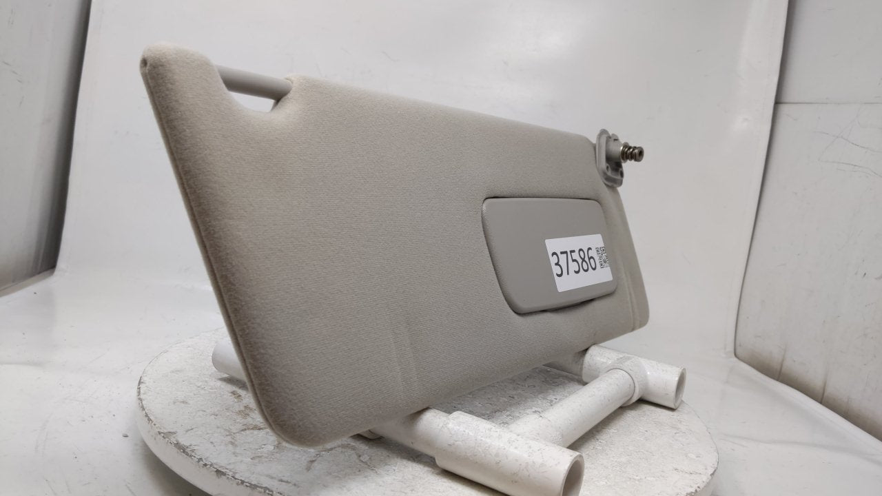 2002 Toyota Camry Sun Visor Shade Replacement Passenger Right Mirror Fits OEM Used Auto Parts - Oemusedautoparts1.com