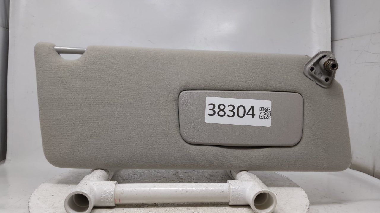 2002 Toyota Camry Sun Visor Shade Replacement Passenger Right Mirror Fits OEM Used Auto Parts - Oemusedautoparts1.com