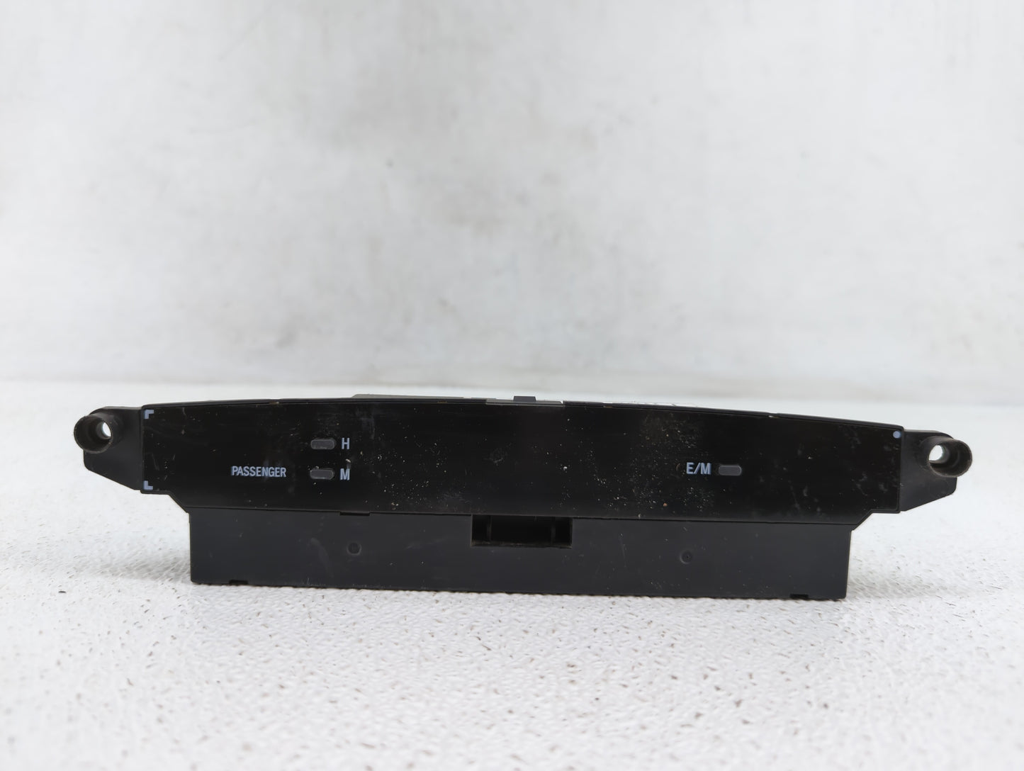 2002 Toyota Camry Digitial Dash Clock P/N:83910-33060 Fits OEM Used Auto Parts - Oemusedautoparts1.com