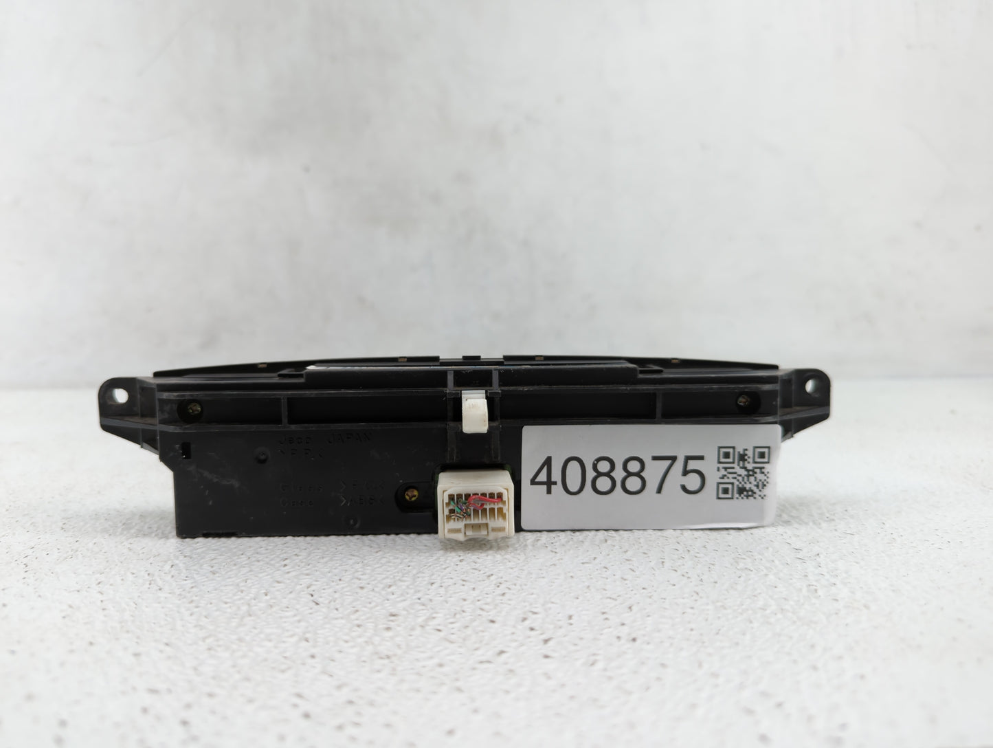 2002 Toyota Camry Digitial Dash Clock P/N:83910-33060 Fits OEM Used Auto Parts - Oemusedautoparts1.com