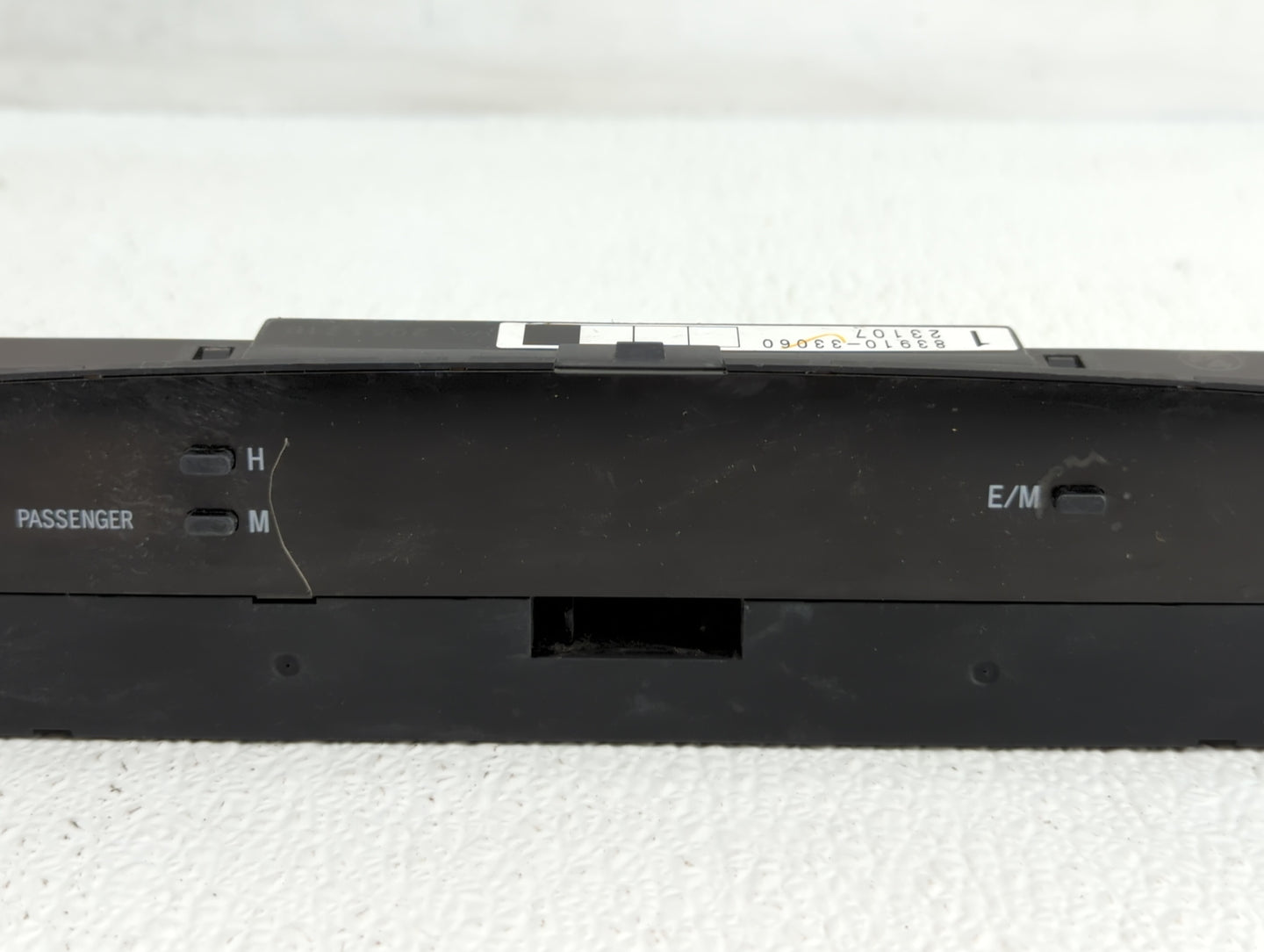 TOYOTA CAMRY CENTER DASH DIGITAL CLOCK - Oemusedautoparts1.com