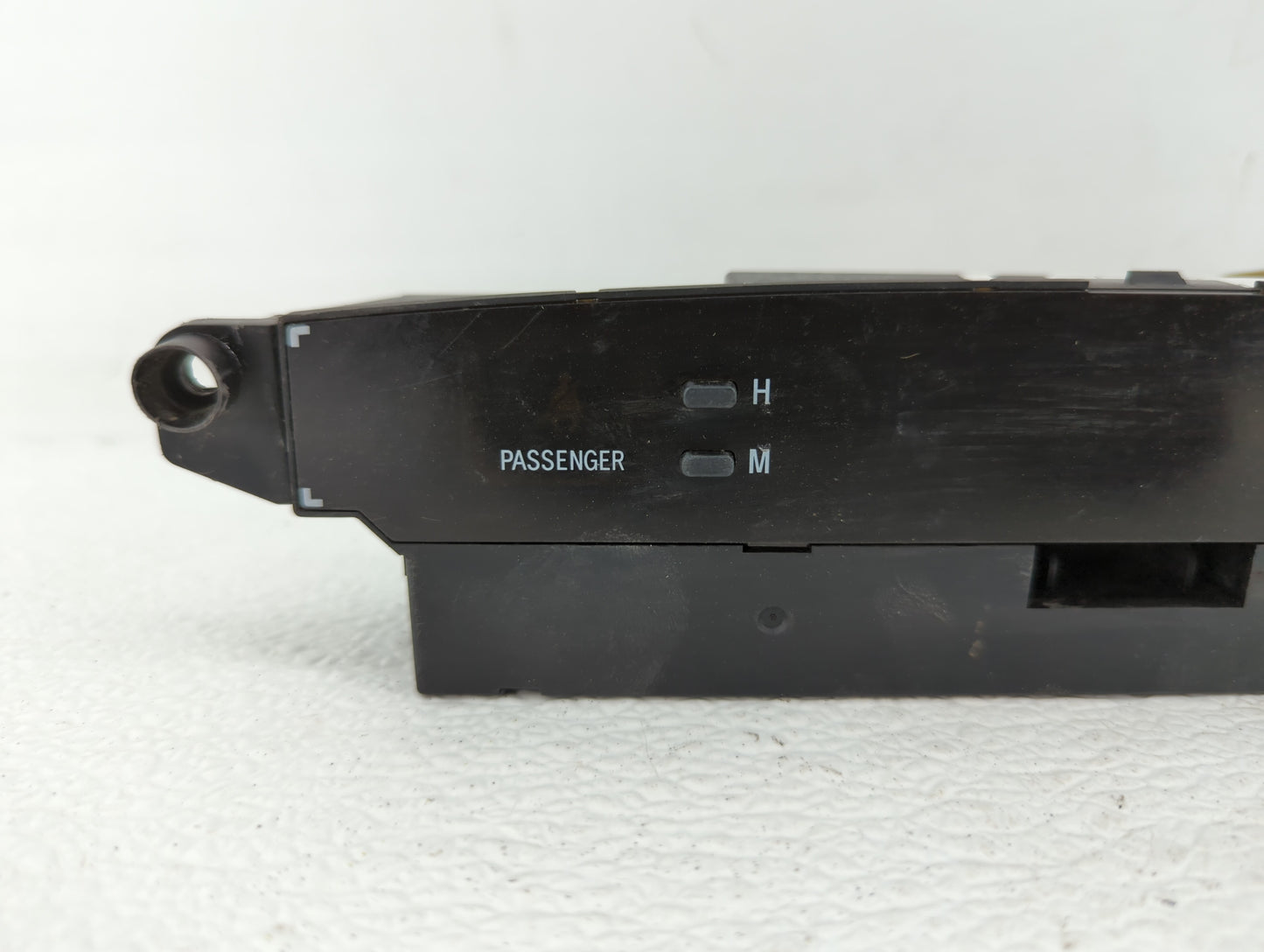 2002 Toyota Camry Digitial Dash Clock P/N:83910-33120 83910-06070, 83910-33060 Fits OEM Used Auto Parts - Oemusedautoparts1.
