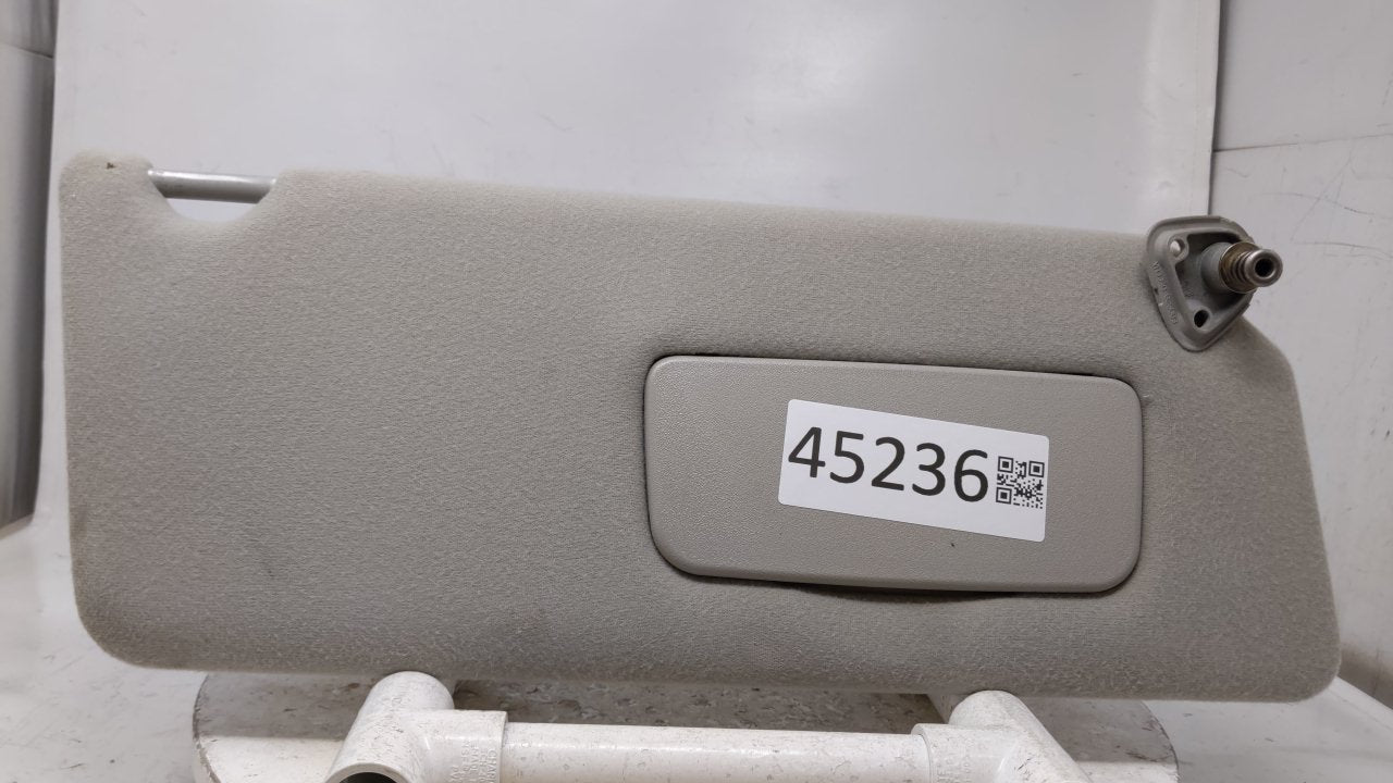 2002 Toyota Camry Sun Visor Shade Replacement Passenger Right Mirror Fits OEM Used Auto Parts - Oemusedautoparts1.com