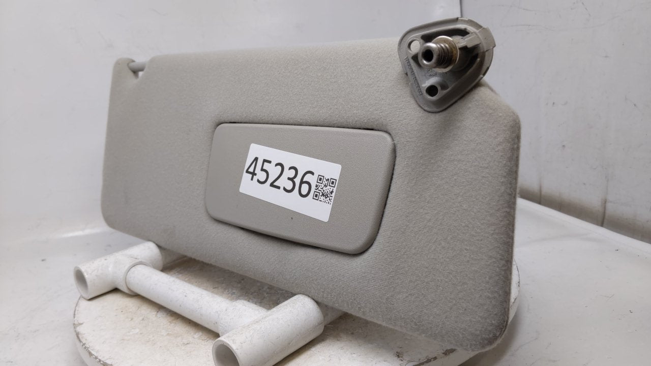2002 Toyota Camry Sun Visor Shade Replacement Passenger Right Mirror Fits OEM Used Auto Parts - Oemusedautoparts1.com