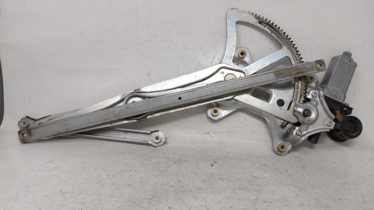 2002-2006 Toyota Camry Used Window Regulator Passenger Front 50869 - Oemusedautoparts1.com