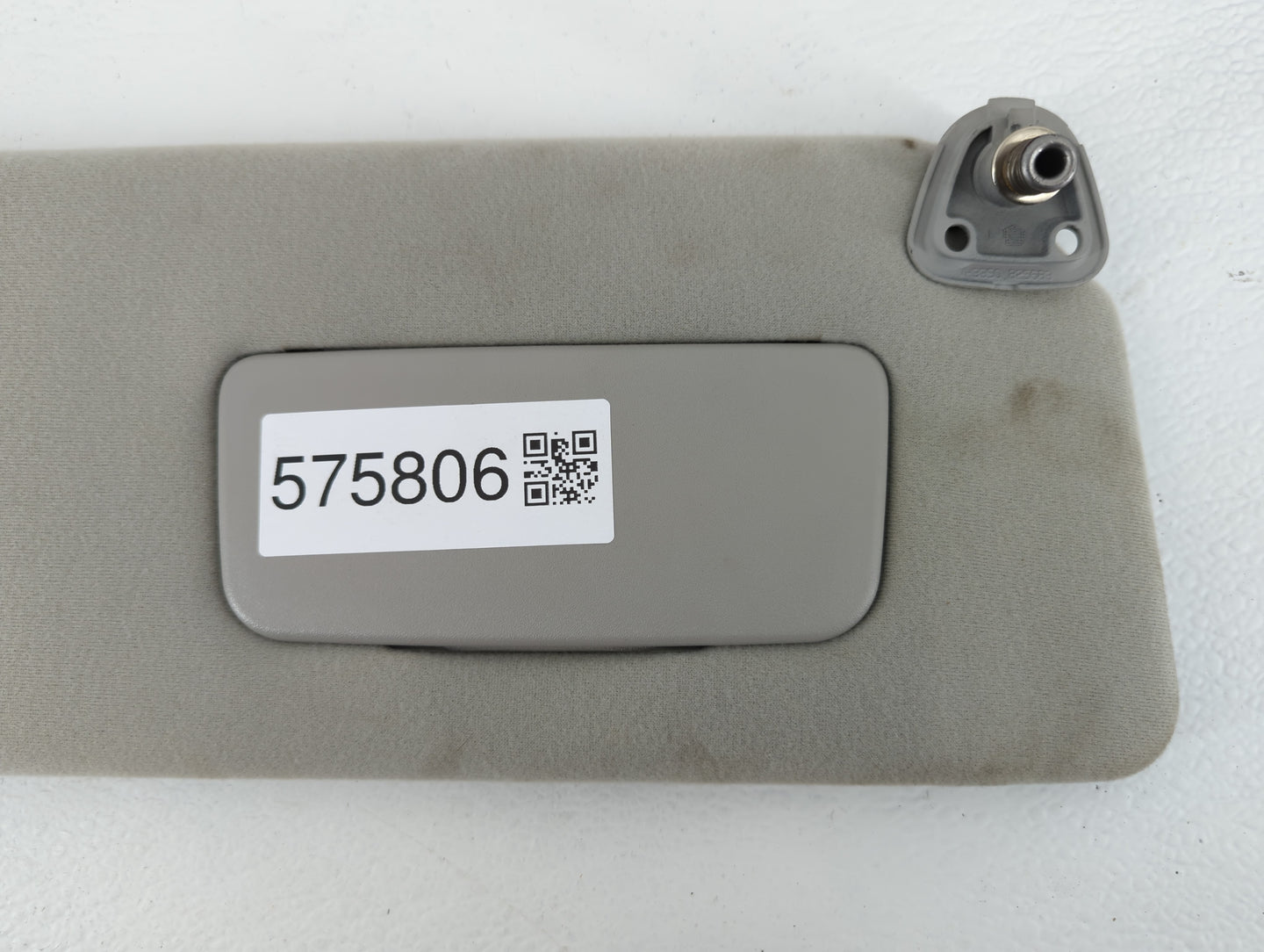 2002-2006 Toyota Camry Sun Visor Shade Replacement Passenger Right Mirror Fits Fits 2002 2003 2004 2005 2006 OEM Used Auto P